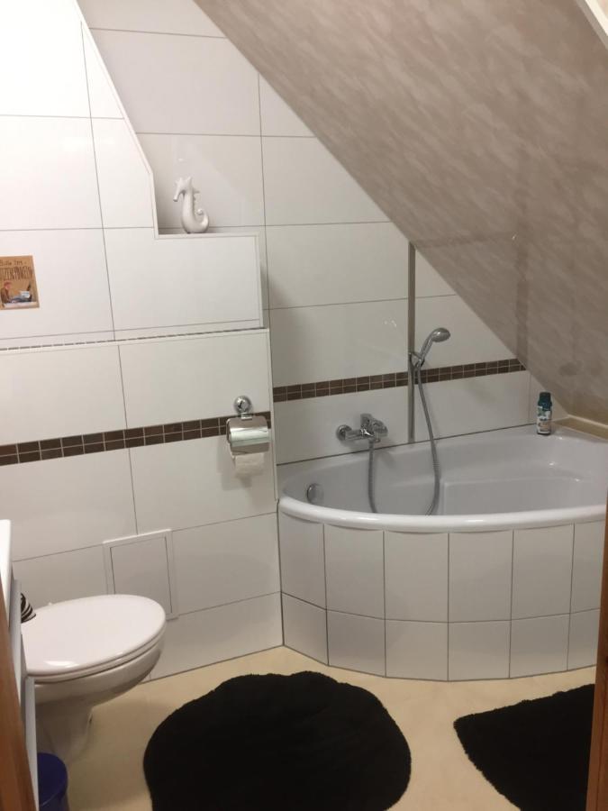 Unter Dem Dach Mit Parkplatz Lägenhet BRE Exteriör bild
